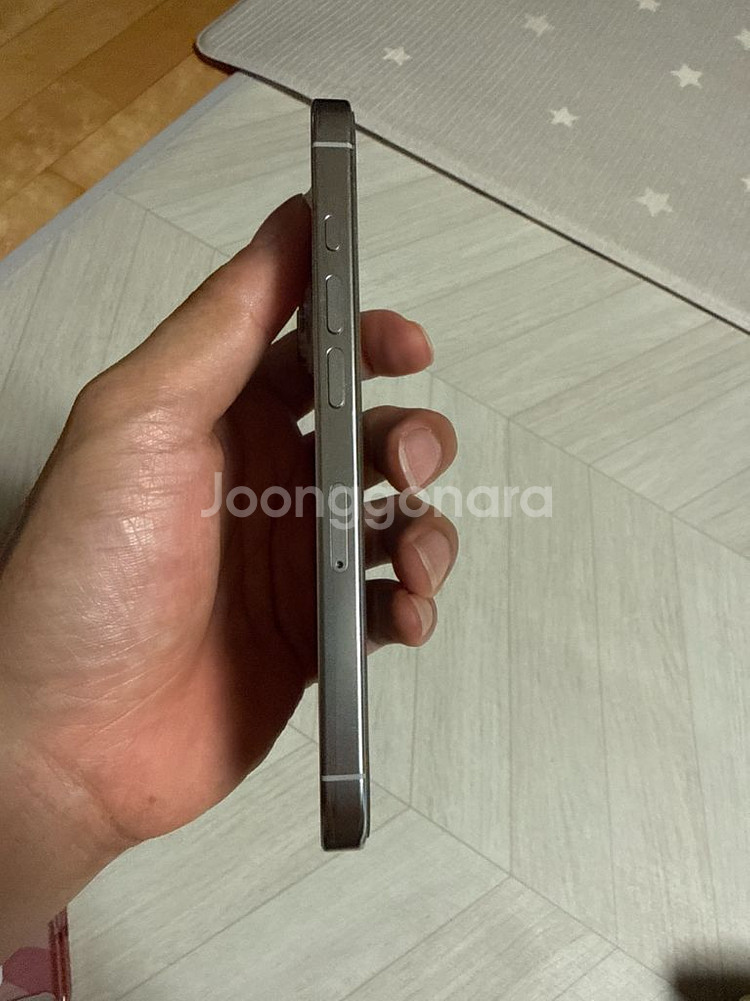 아이폰 16프로 화이트 1테라 특s급 팝니다--4