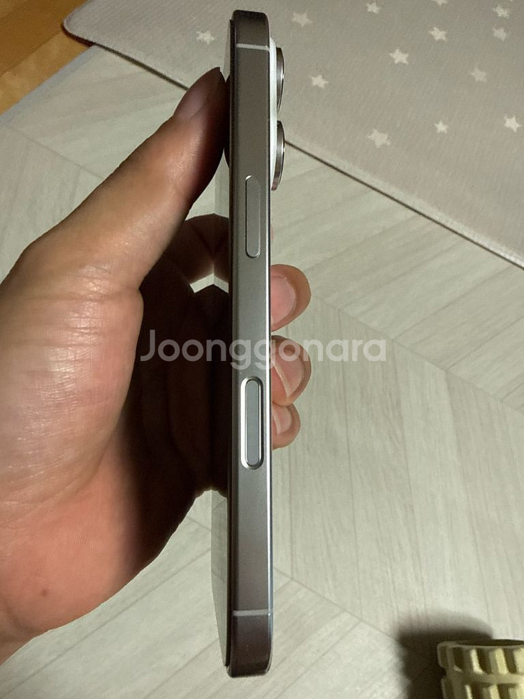 아이폰 16프로 화이트 1테라 특s급 팝니다--6