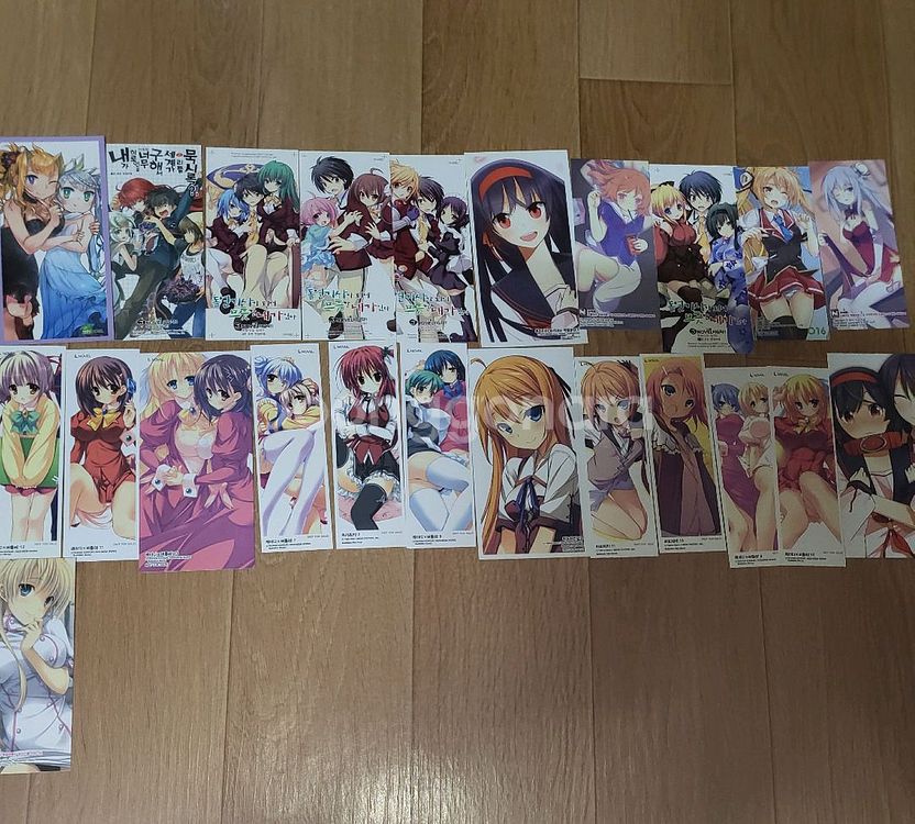 라이트노벨 초판 부록.아크릴등 180개 팝니다.--1