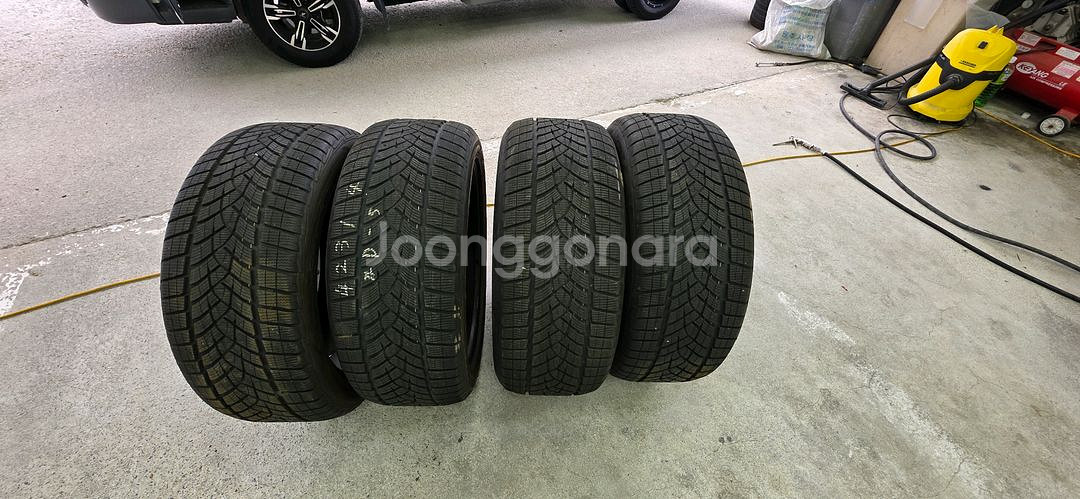 굿이어 275 45 21 최고급 윈터타이어 판매합니다--5