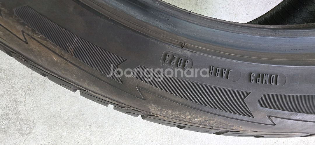 굿이어 275 45 21 최고급 윈터타이어 판매합니다--8