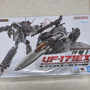 미개봉 DX 초합금 마크로스 VF-171EX