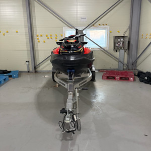 19년식 씨두 rxt300 제트스키 트레일러 팝니다.