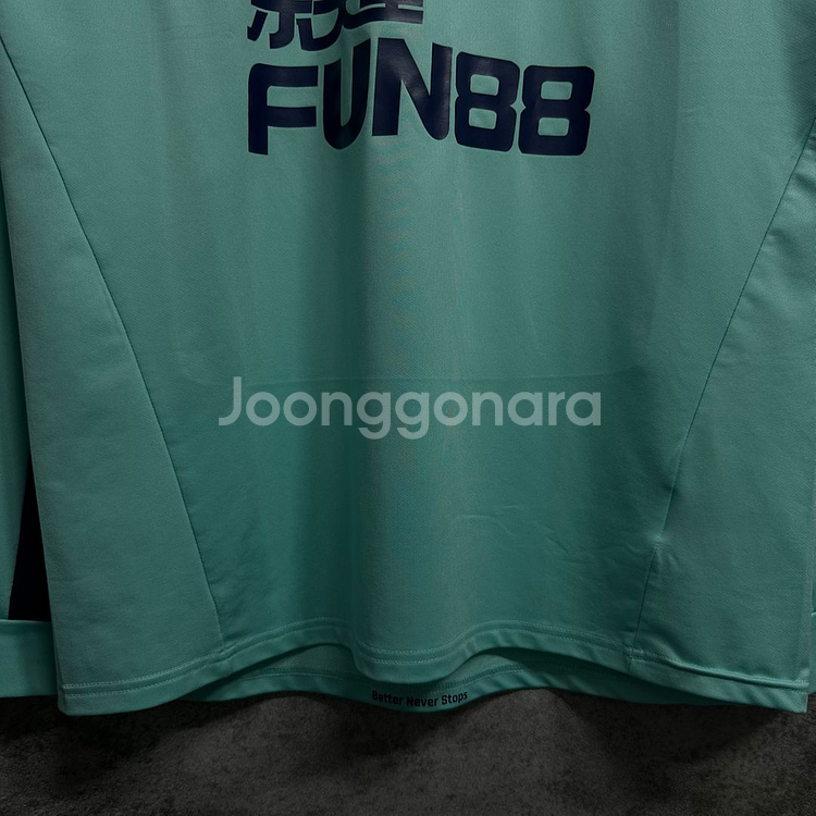 [유일매물 100] 뉴캐슬 카스토레 트랙탑 반집업 져지--1