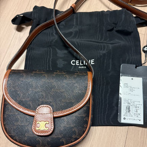 (정품) 셀린느 트리옹프 미니베사체 판매합니다