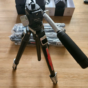 울란지 비디오고 TT09 F38 삼각대