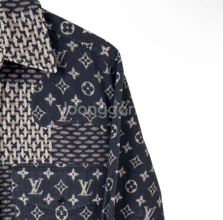 [XS] LV 루이비통 니고 자이언트 다미에 모노그램 플란넬 셔츠 블랙--3