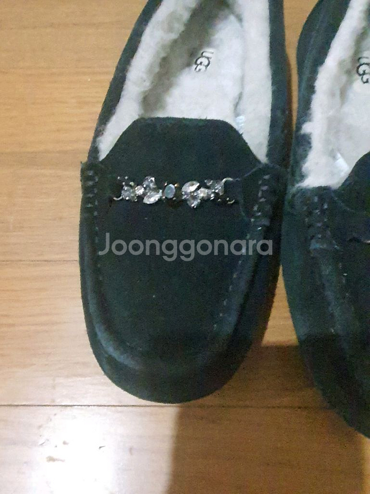 정품 어그 스웨이드 앤슬러 250사이즈--3