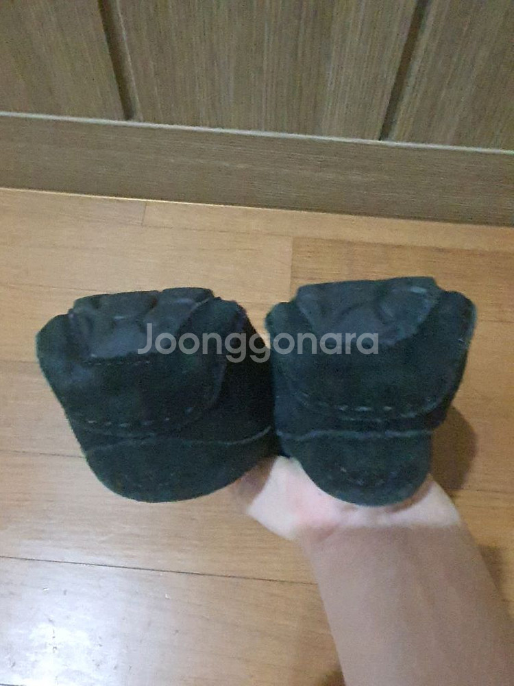 정품 어그 스웨이드 앤슬러 250사이즈--5