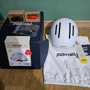 Thousand 자전거 헬멧