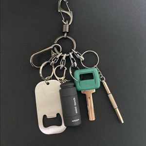 멀티툴 키링