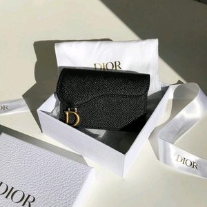 디올 새들 지갑 카프스킨 블랙 (새상품)