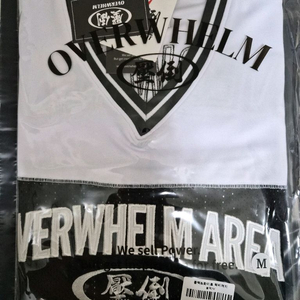 압도 신형 럭비져지 블랙화이트 M 새상품