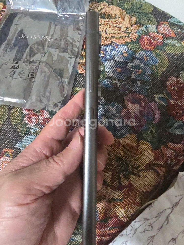갤럭시s24울트라 1테라 자급제 기기 단품--4