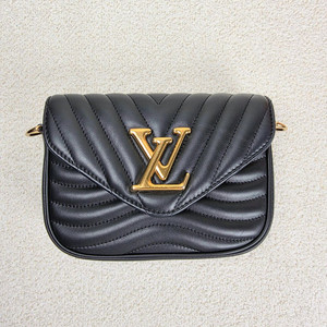 루이비통 크로스백 뉴웨이브 멀티 포쉐트