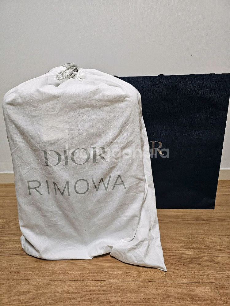 디올 x 리모와 그라데이션 블루 캐리어 신형 (새상품)--4