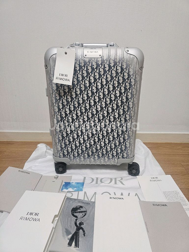 디올 x 리모와 그라데이션 블루 캐리어 신형 (새상품)--3