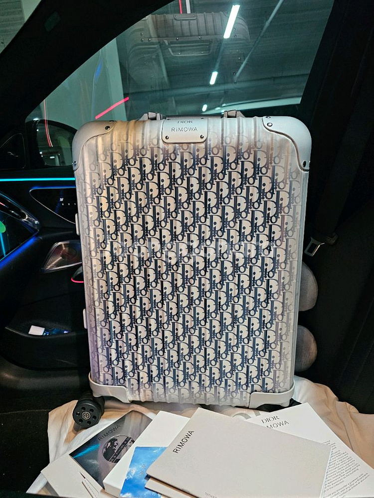 디올 x 리모와 그라데이션 블루 캐리어 신형 (새상품)--1