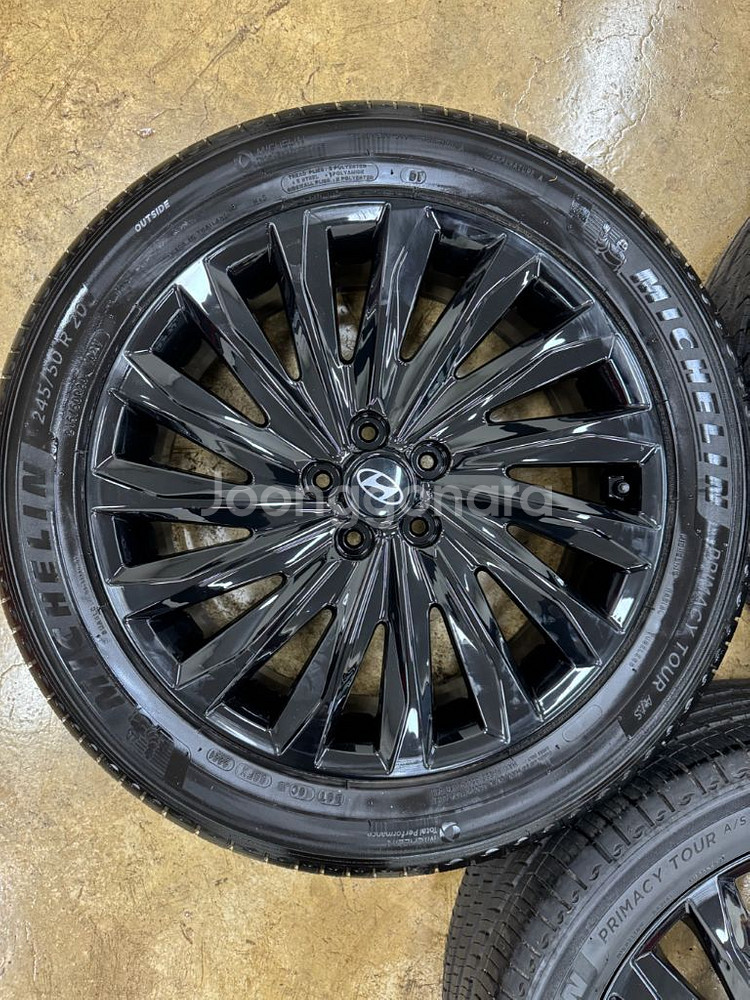 더뉴팰리세이드 20인치 순정휠타이어 팝니다--4