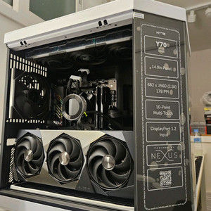 9800x3d/x870e/rtx5090/y70 본체