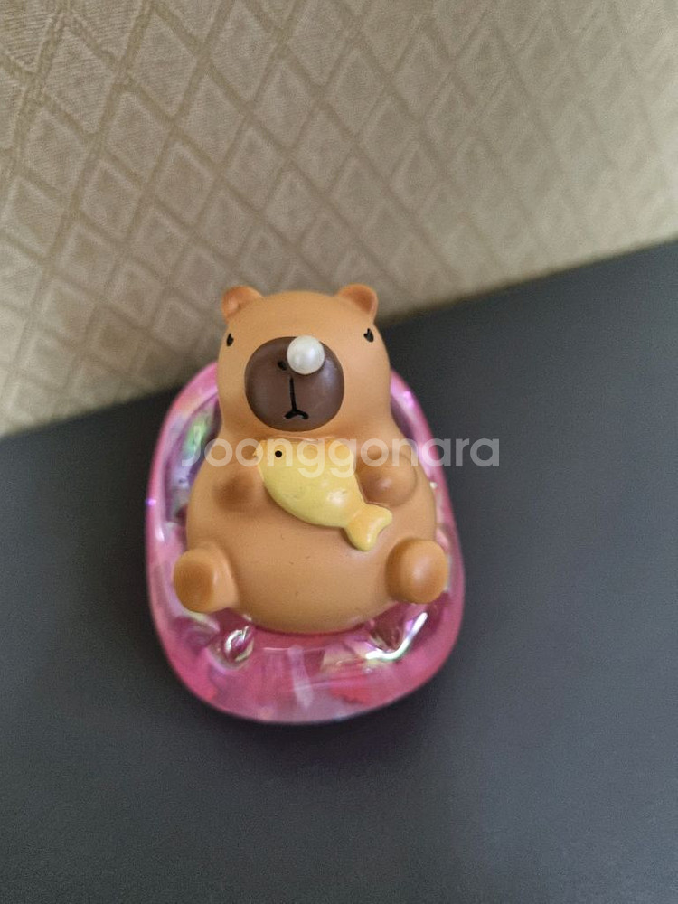 카피바라 피규어 팝니다.--0