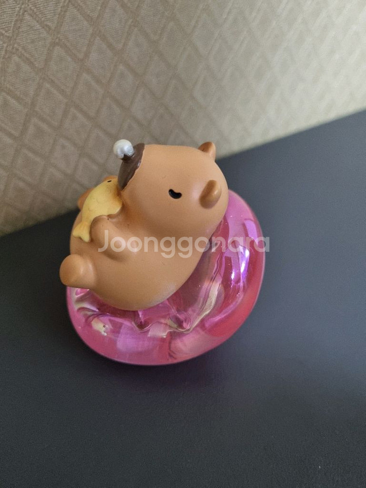 카피바라 피규어 팝니다.--3