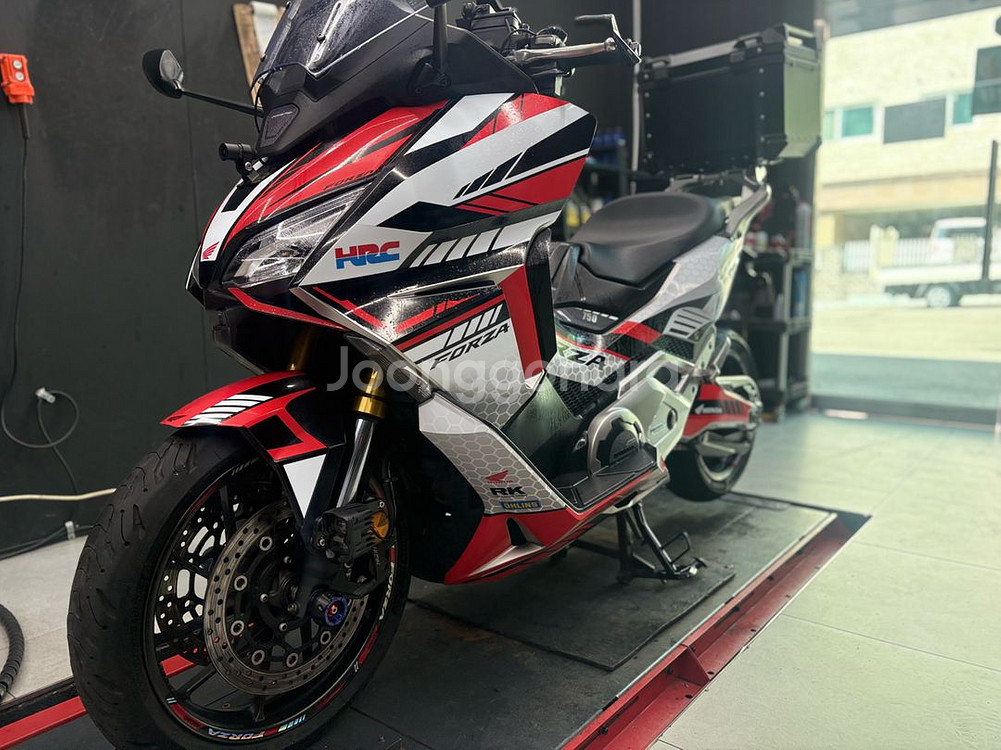 혼다 포르자750--1