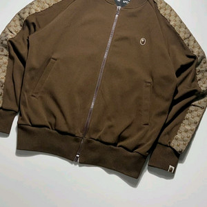 베이프 트랙 자켓