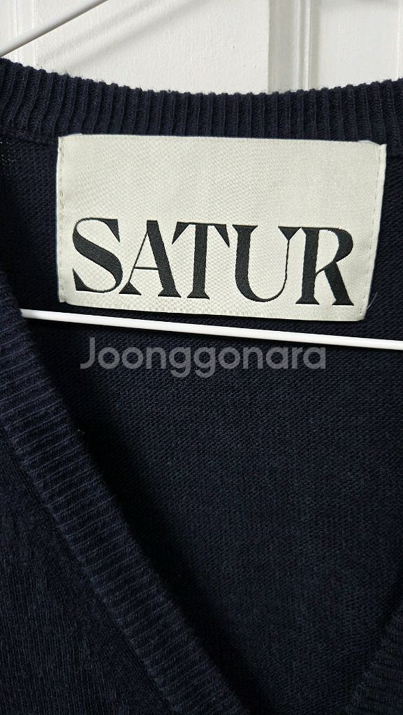SATUR 세터 가죽페치 니트베스트--2