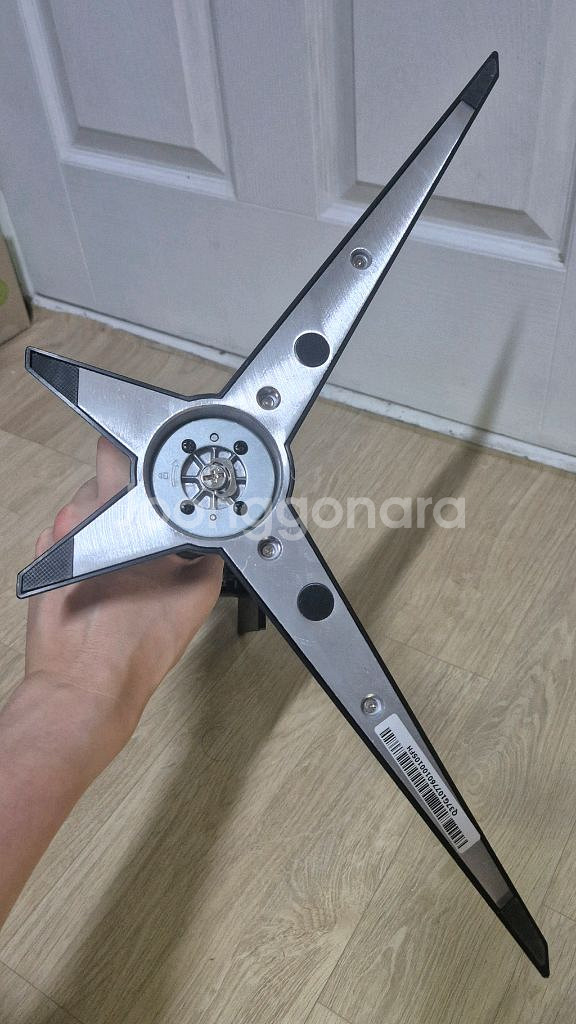 AOC 게이밍 모니터 스탠드--3