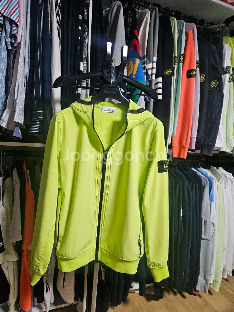 스톤아일랜드 후드집업쟈켓 정품(새상품) 사이즈 M--0