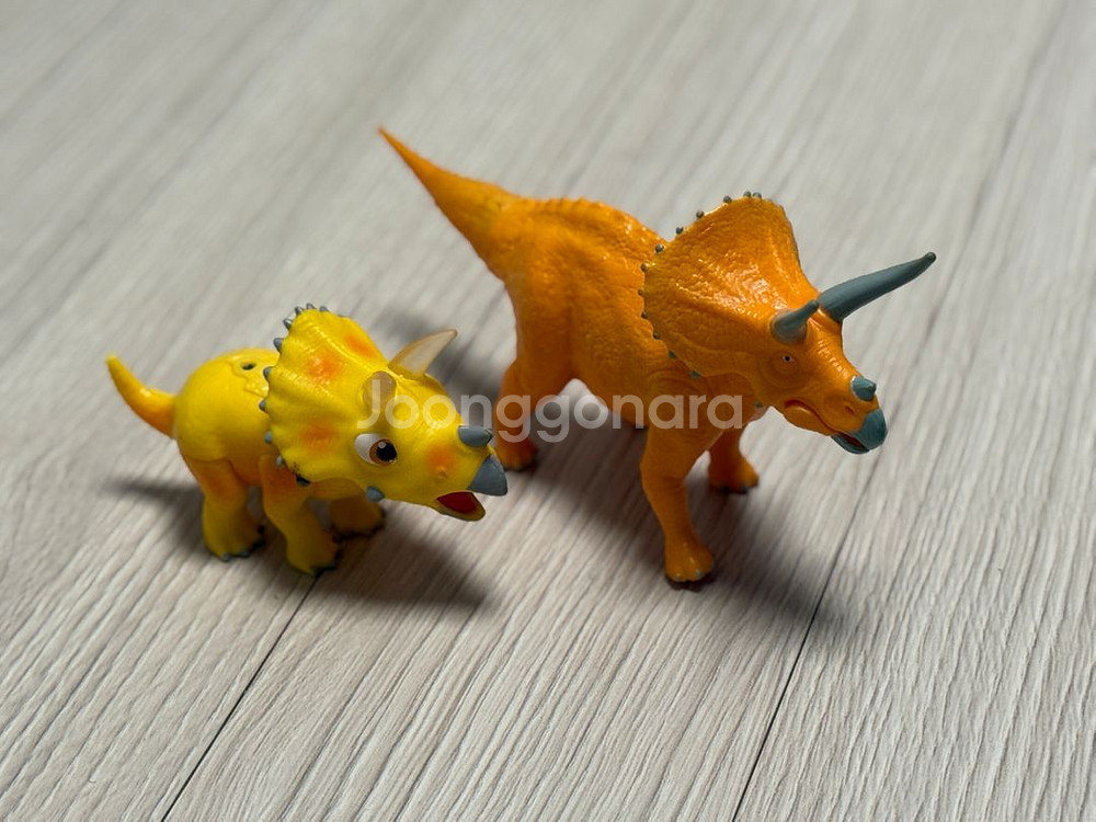 공룡메카드 액션피규어 트리케라톱스 + 트리케라--0