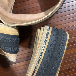 빅토리아 38c 그래블 타이어 (튜블리스 레디)