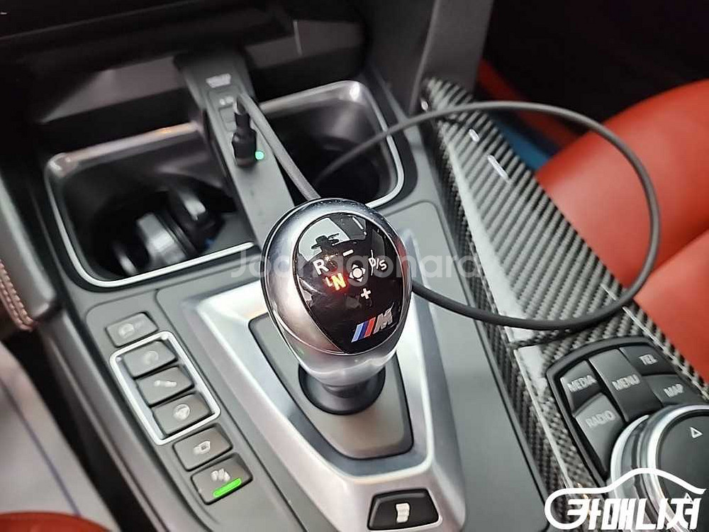 [BMW]M4 (F82) 쿠페 퍼포먼스 사일렌서 에디션--7