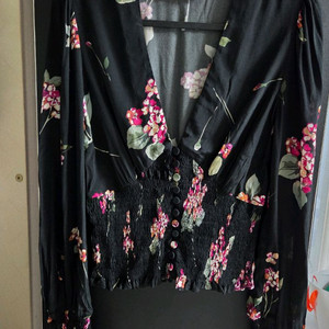 트윈셋 블라우스 정품 가격내림