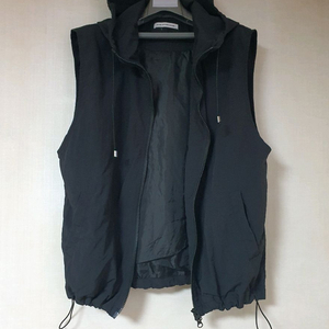 슬로우레코드하우스 나일론 후드 베스트 바스락 블랙