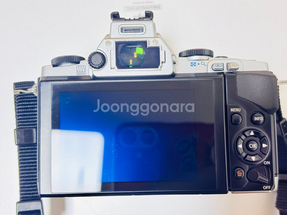 올림푸스 OM-D E-M5 14-42 전동줌 팝니다--3