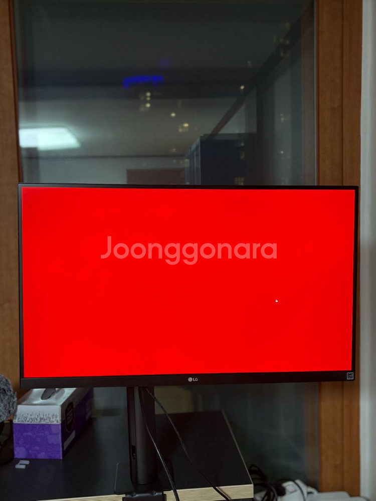 LG 27UN880 모니터 판매합니다.--3