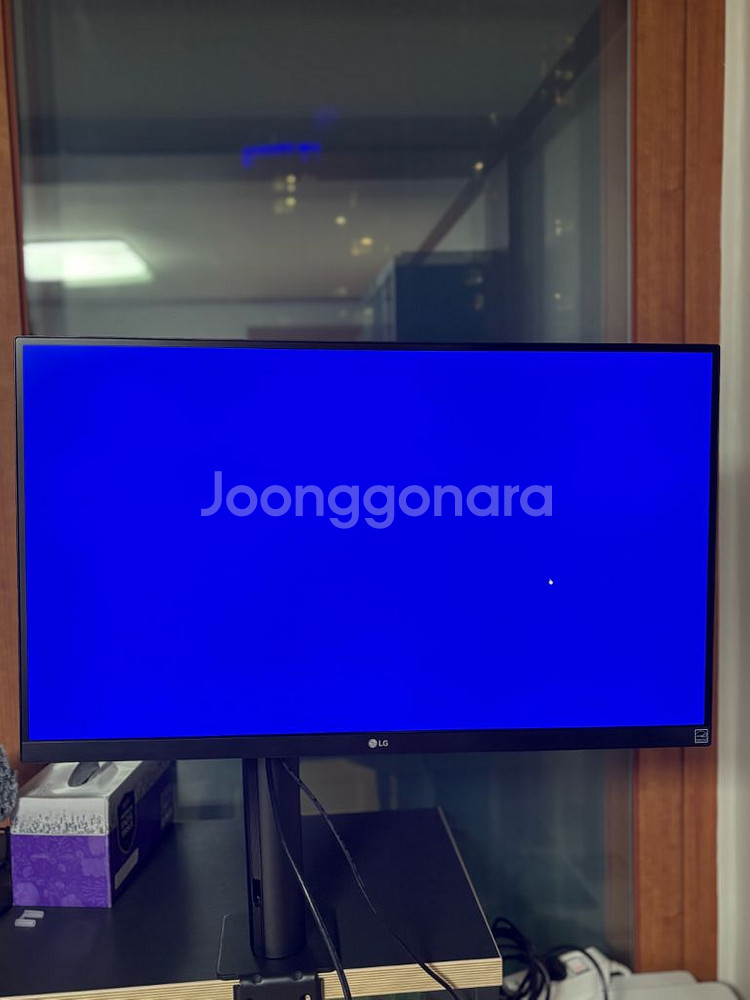 LG 27UN880 모니터 판매합니다.--5