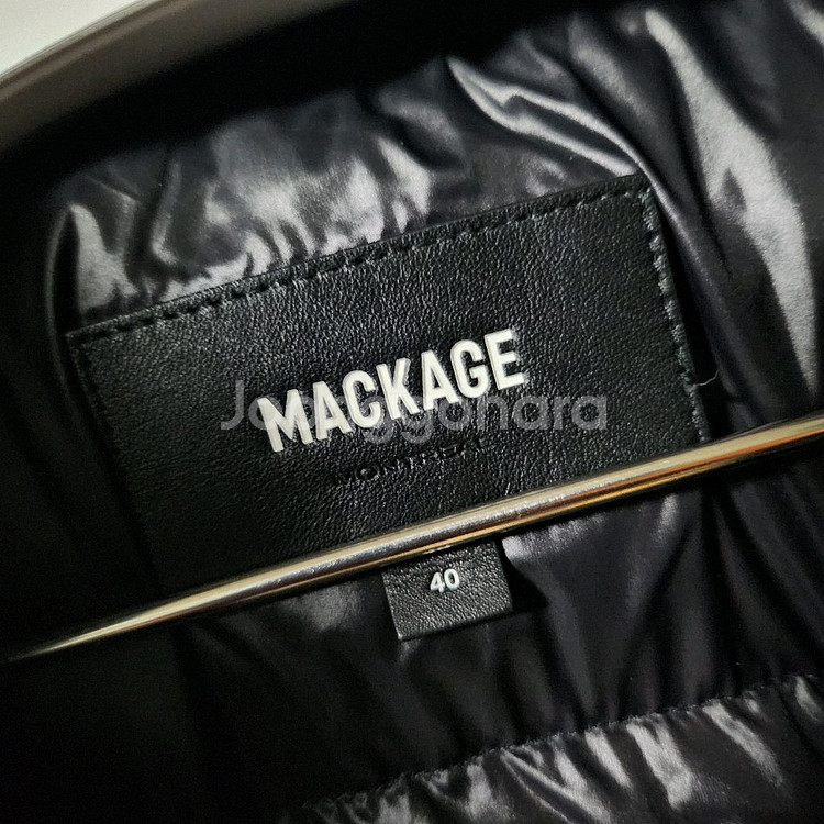 21FW 맥케이지 딕슨 블랙퍼 패딩 40사이즈 블랙--3