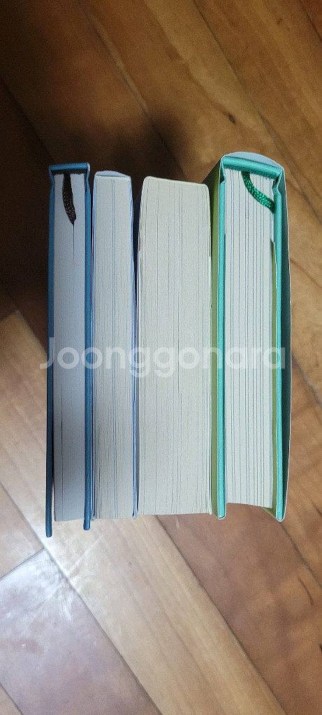 정세랑 책 4권 판매합니다.--2