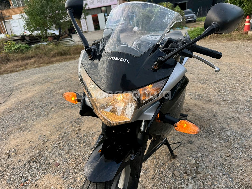 혼다 cbr250r 12년형 짧은키로수 판매합니다--8