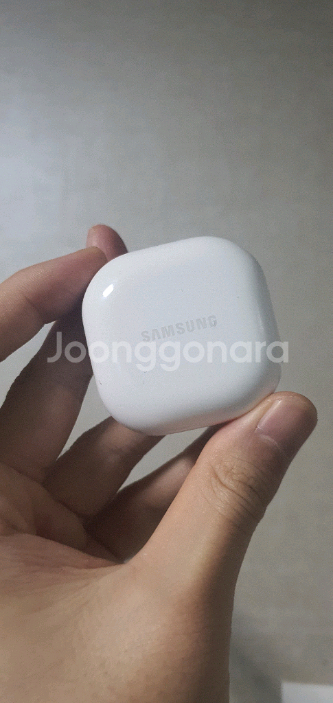 버즈 2 올리브 충전기 본체 판매합니다--1