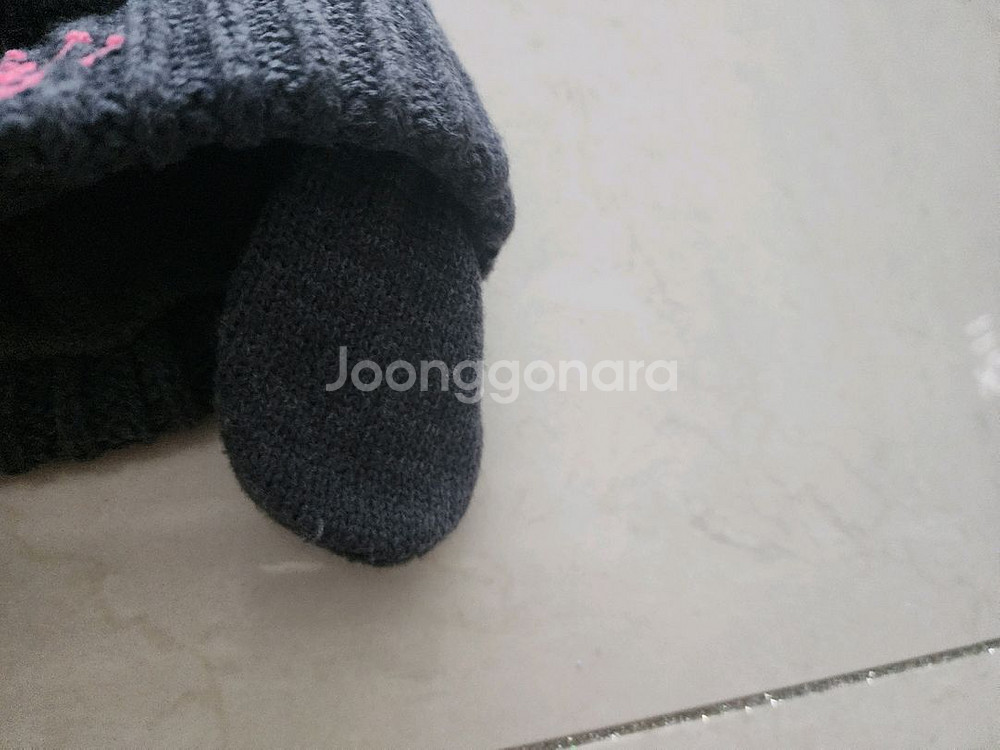 여아용 ㅡ초등고학년용 ㅡ겨울 털모자 3개팔아요--3