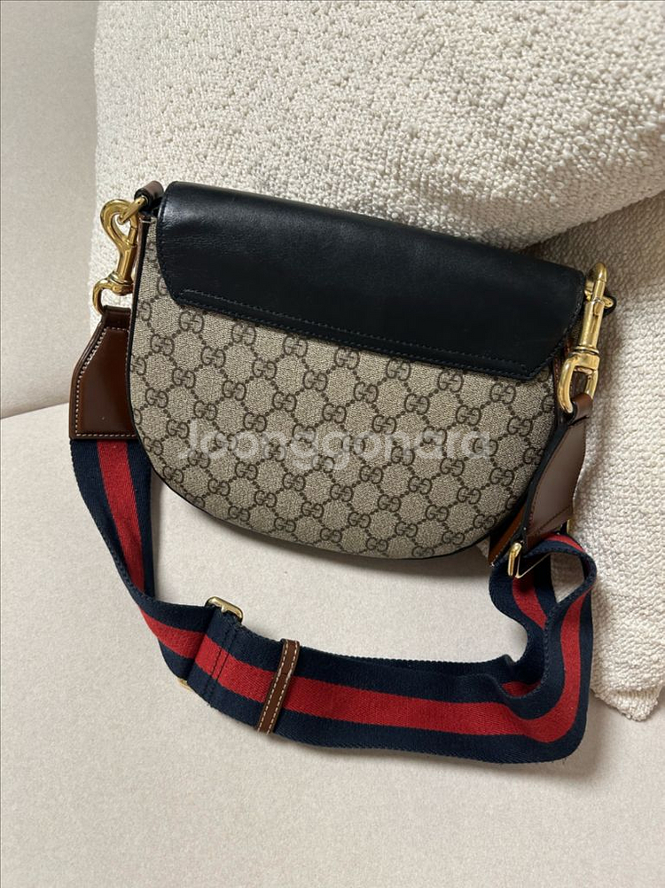 구찌 GG 패드락 크로스백--4