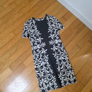 토리버치 원피스 XS 상태 좋아요