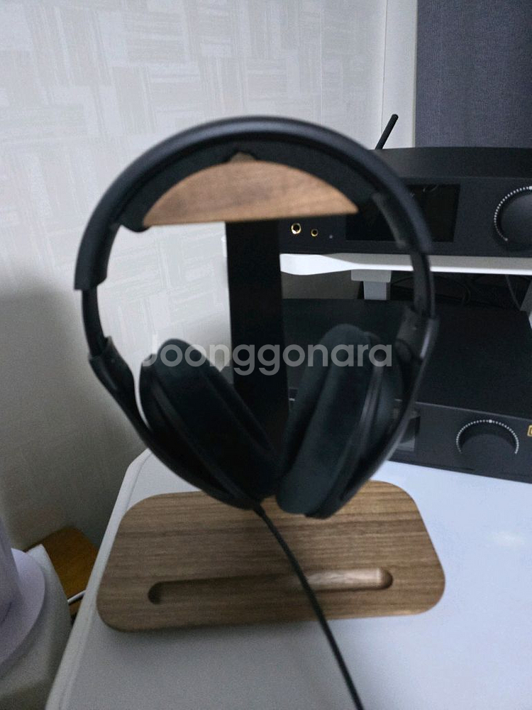 hd560s 오픈형헤드셋 판매합니다.--0