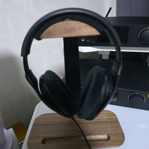 hd560s 오픈형헤드셋 판매합니다.