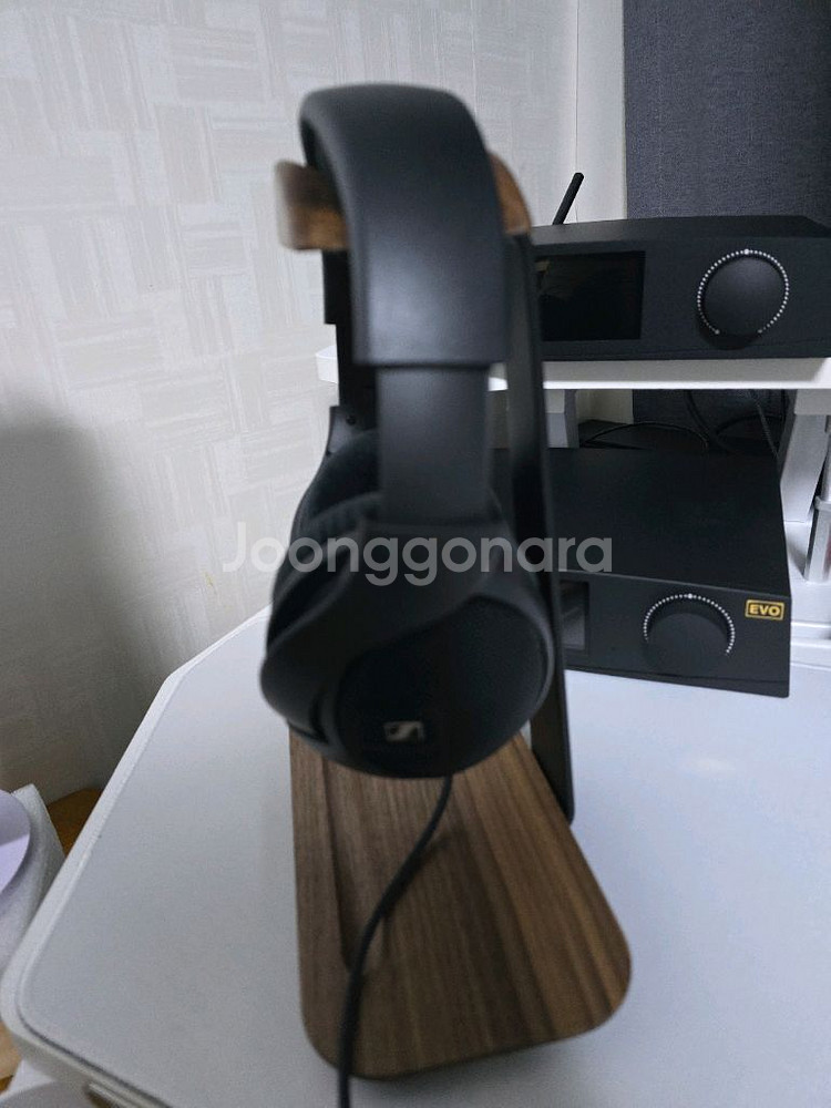 hd560s 오픈형헤드셋 판매합니다.--1