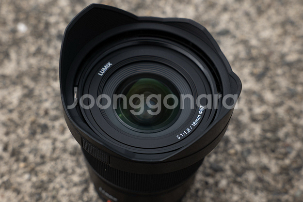 파나소닉 루믹스 S 18mm f1.8 민트급 팔아요--0